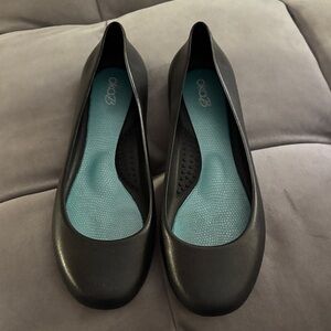 Oka•B Black Women's Ballet Flats size 8